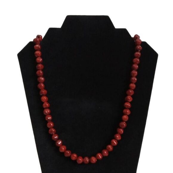 Dark Red Glossy Marble Finish Plastic Beaded Single Strand Lightweight Necklace - Picture 1 of 9